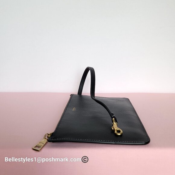 COACH New York Natural Grain Leather Top-Zip Pouch with Dog-clip Leash -Black ⭐ - Picture 11 of 16